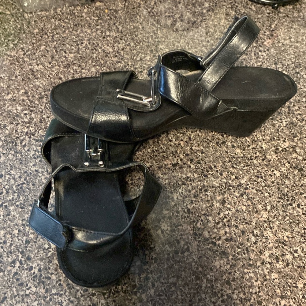 Ladies shoes